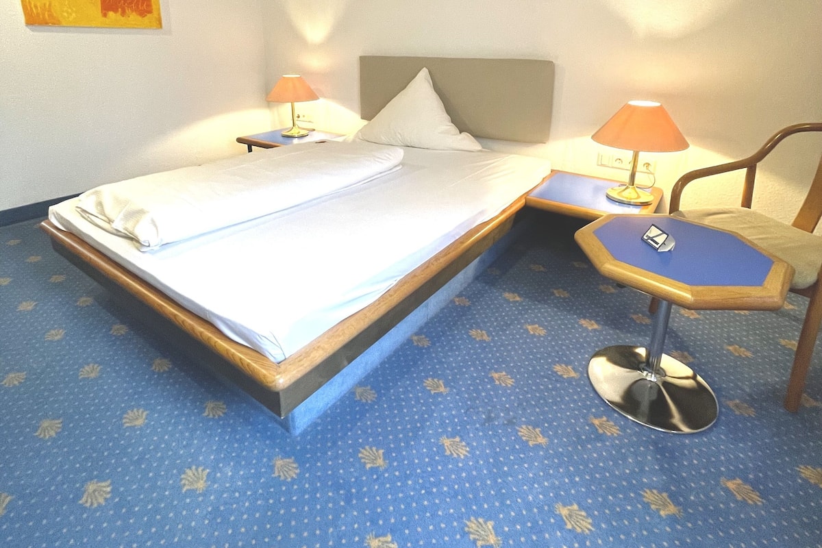 Single Room, Courtyard View