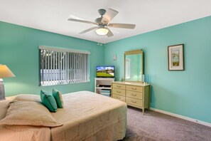 3 bedrooms, iron/ironing board, free WiFi, bed sheets