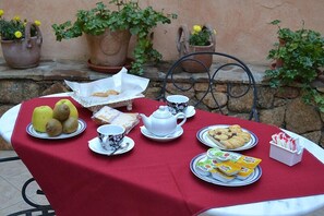 Petit déjeuner buffet compris tous les jours