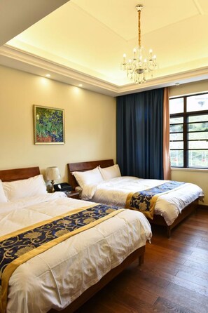 Villa | 10 Schlafzimmer, Schreibtisch, Verdunkelungsvorhänge, kostenloses WLAN