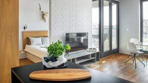 Leilighet – comfort, balkong, bakgårdsutsikt | Oppholdsområde