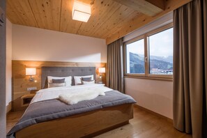 2 bedrooms, in-room safe, blackout curtains, iron/ironing board - Bergjuwel (Wildschönau)