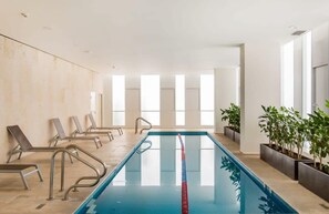 Piscine intérieure