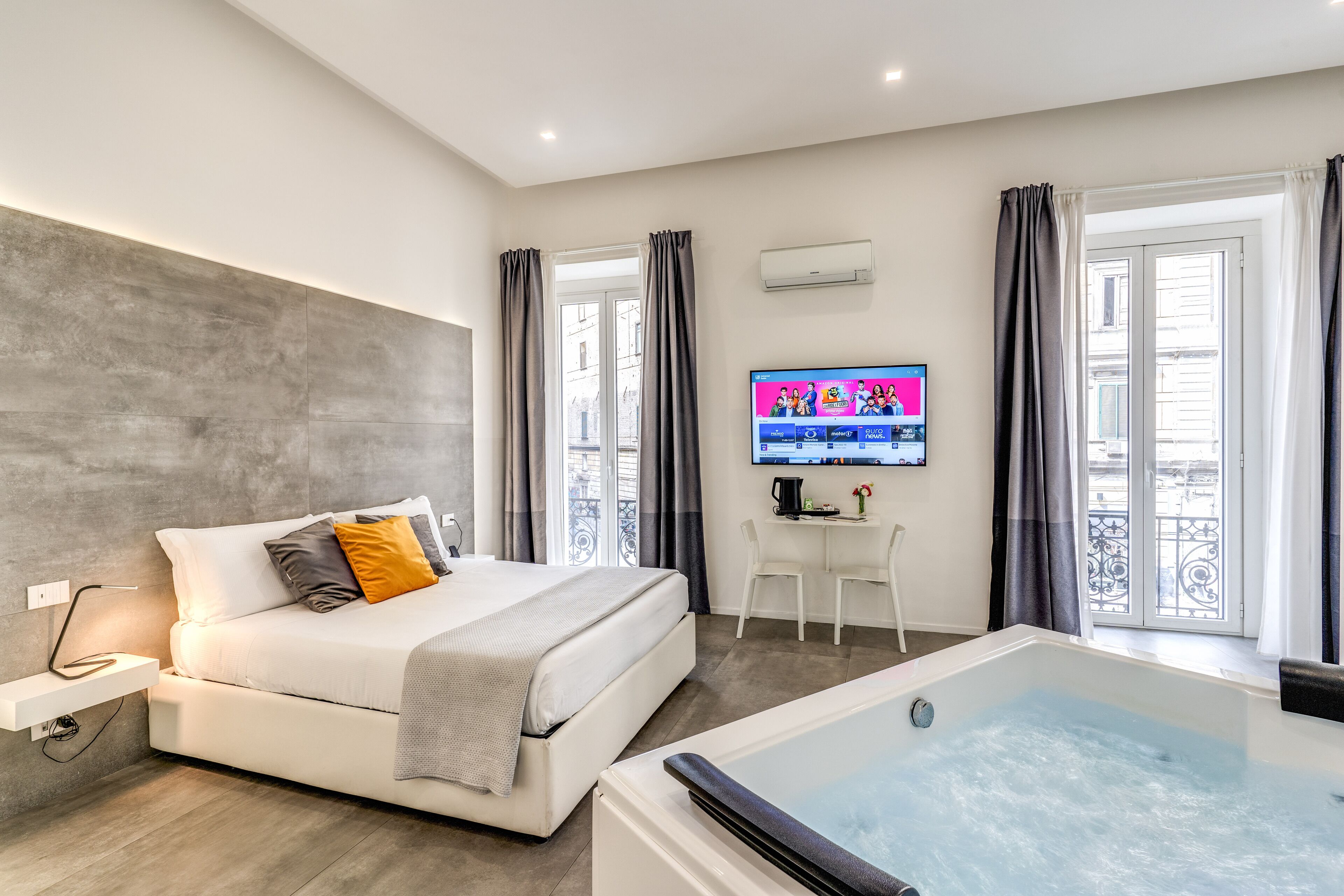 Suite Deluxe, sauna | 1 chambre, literie de qualité supérieure, minibar