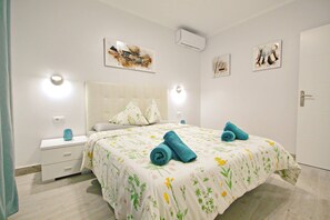 1 bedroom, in-room safe, iron/ironing board, travel cot