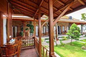 Property grounds - Swan Beach Inn (Penida Island)