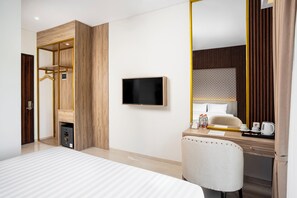 Deluxe Room, 1 Queen Bed, Terrace, Garden View - The Amrta Borobudur (Borobudur)