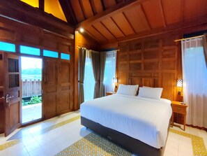 Pillowtop beds, blackout drapes, soundproofing, WiFi - The Amrta Borobudur (Borobudur)