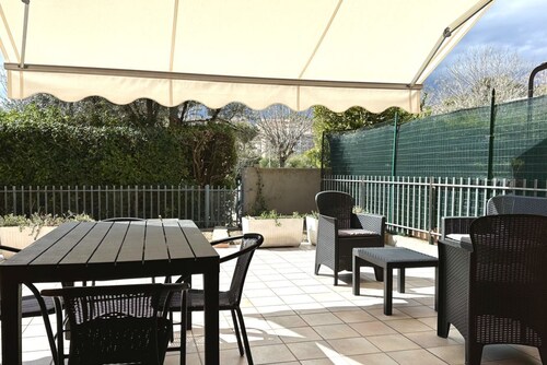 S044 - Sirolo, delightful three-room apartment with garden