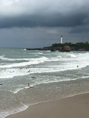On the beach - Amazing apartment with sea view, lighthouse and Biarritz rooftops (Biarritz)