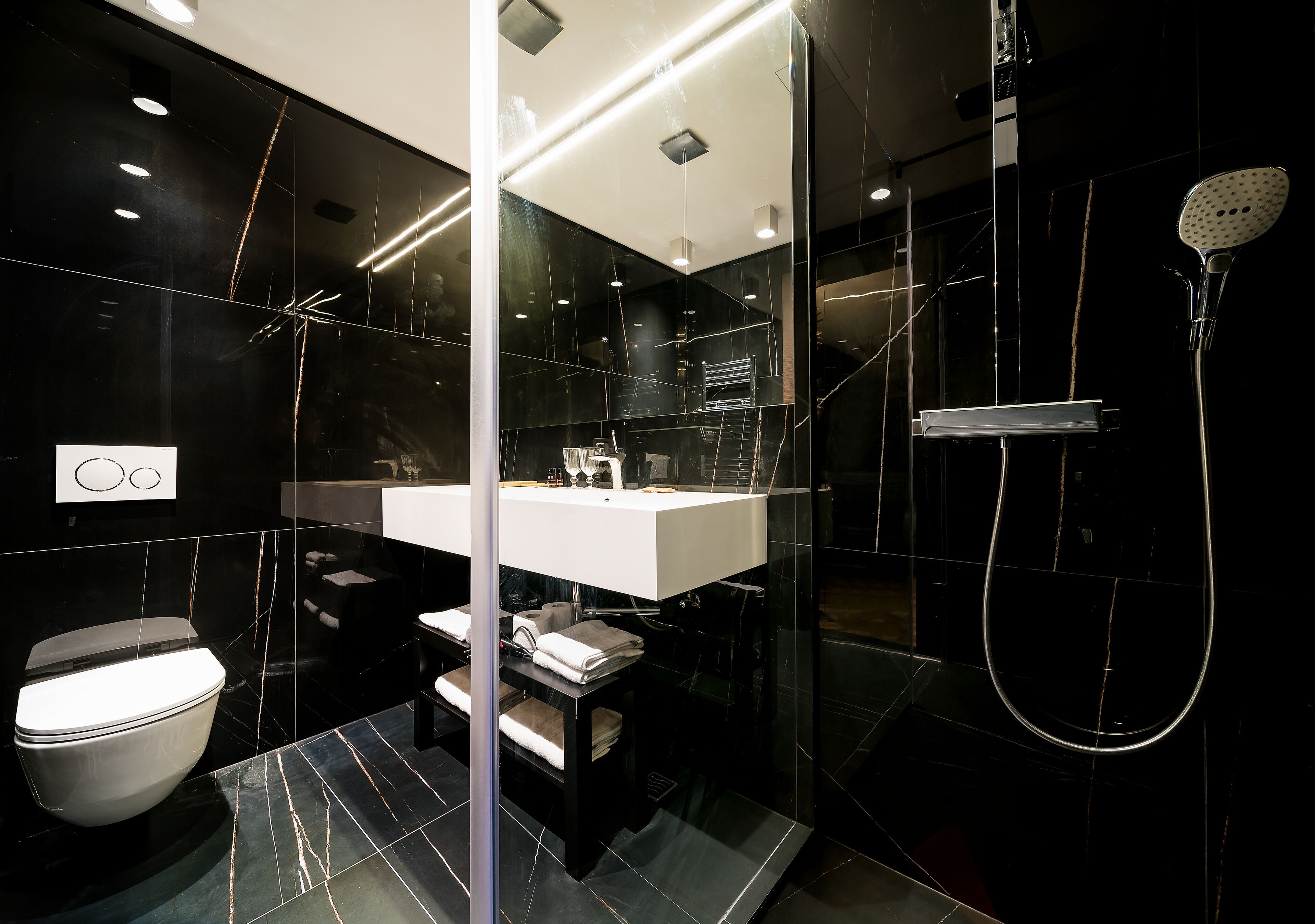 Comfort Room | Bathroom