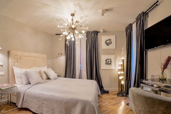 Habitación de diseñador | Sábanas de algodón egipcio y ropa de cama de alta calidad