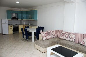 家庭公寓 | 私人厨房 | 大冰箱、烤箱、炉灶、茶具/咖啡用具