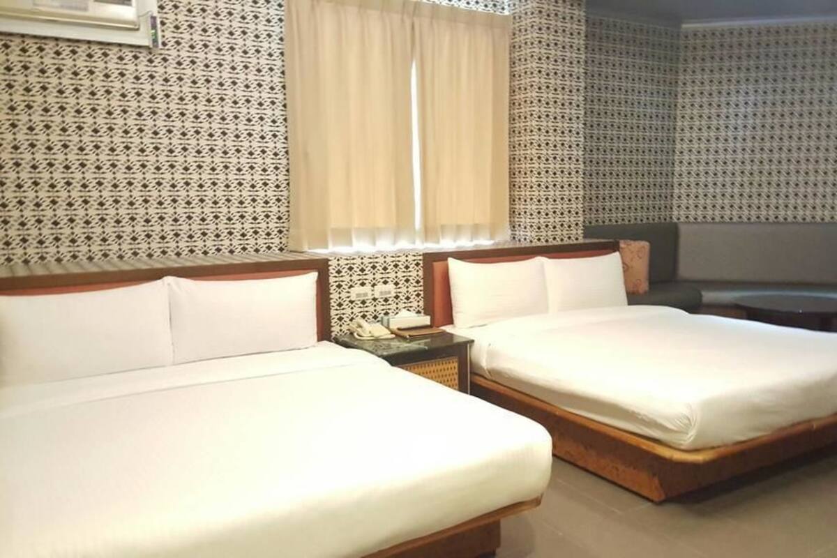 Quadruple Room | Desk, WiFi (free)