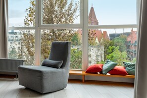 アパートメント (16) | リビングルーム | 薄型テレビ