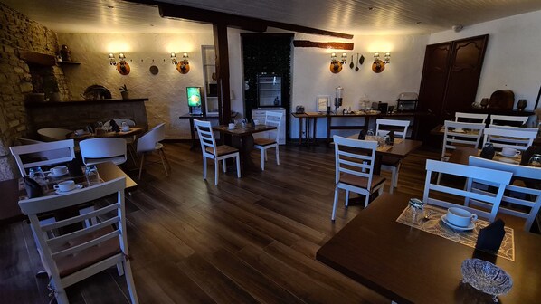 Daily buffet breakfast (EUR 12 per person)