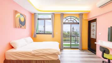 Deluxe Double Room, Ocean View | 1 bedroom, desk, blackout drapes, soundproofing