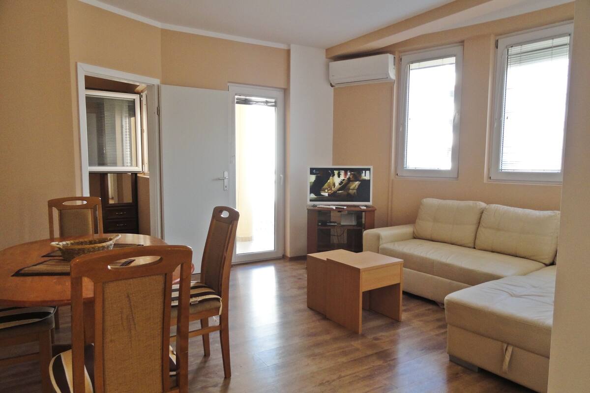 Apartemen Keluarga, pemandangan gunung | Area keluarga | TV layar datar