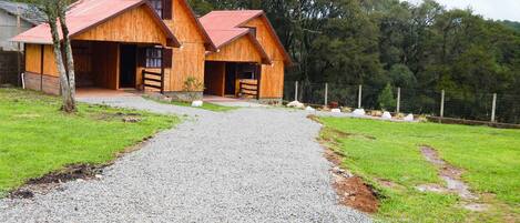 ด้านหน้าที่พัก