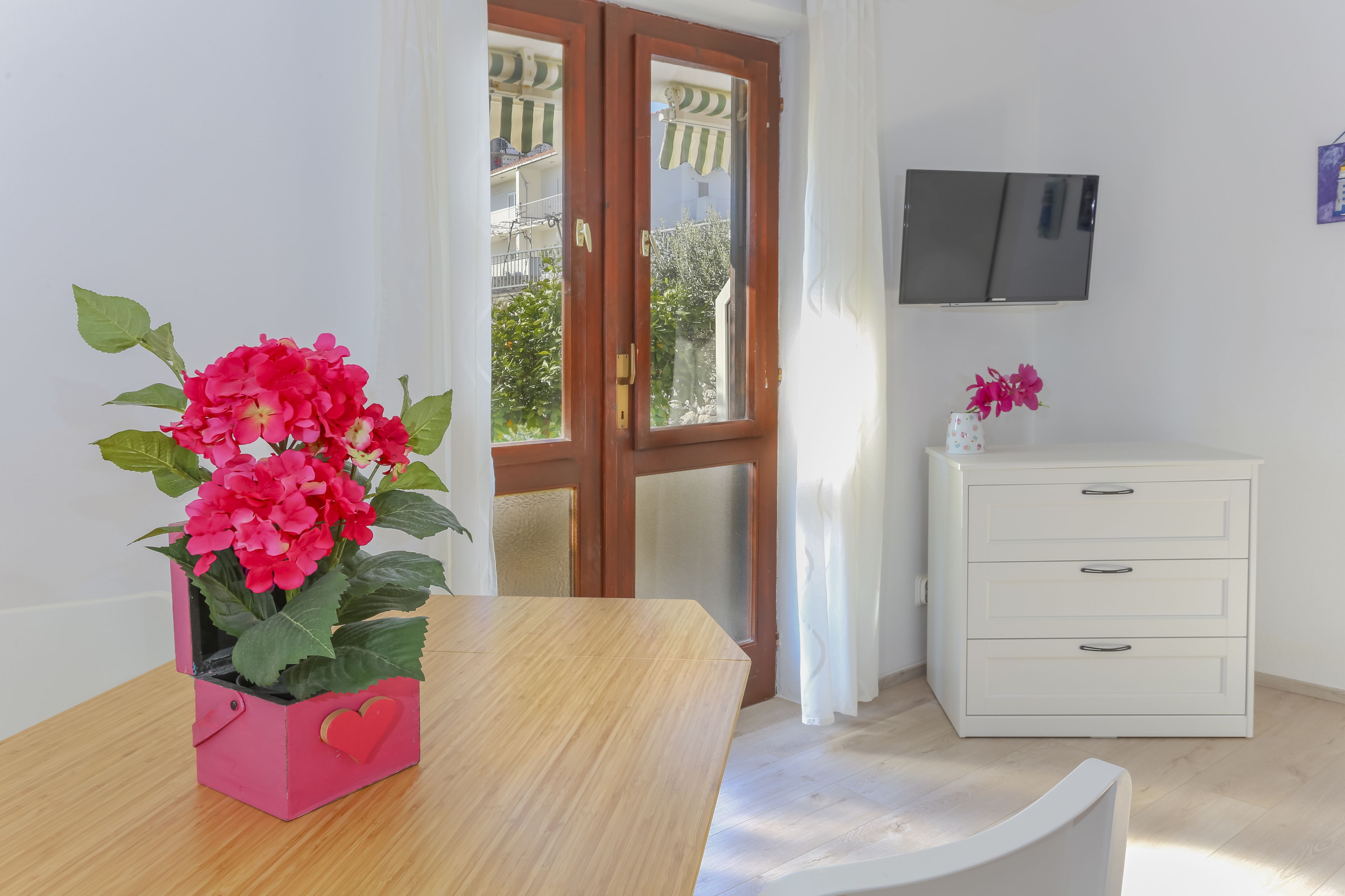 Romantic Apartment, 1 Bedroom, Ground Floor | Living area | LCD TV