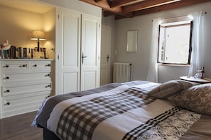 Camera doppia (Vue de chateau) | Con stile personalizzato, con arredamento individuale, tende oscuranti