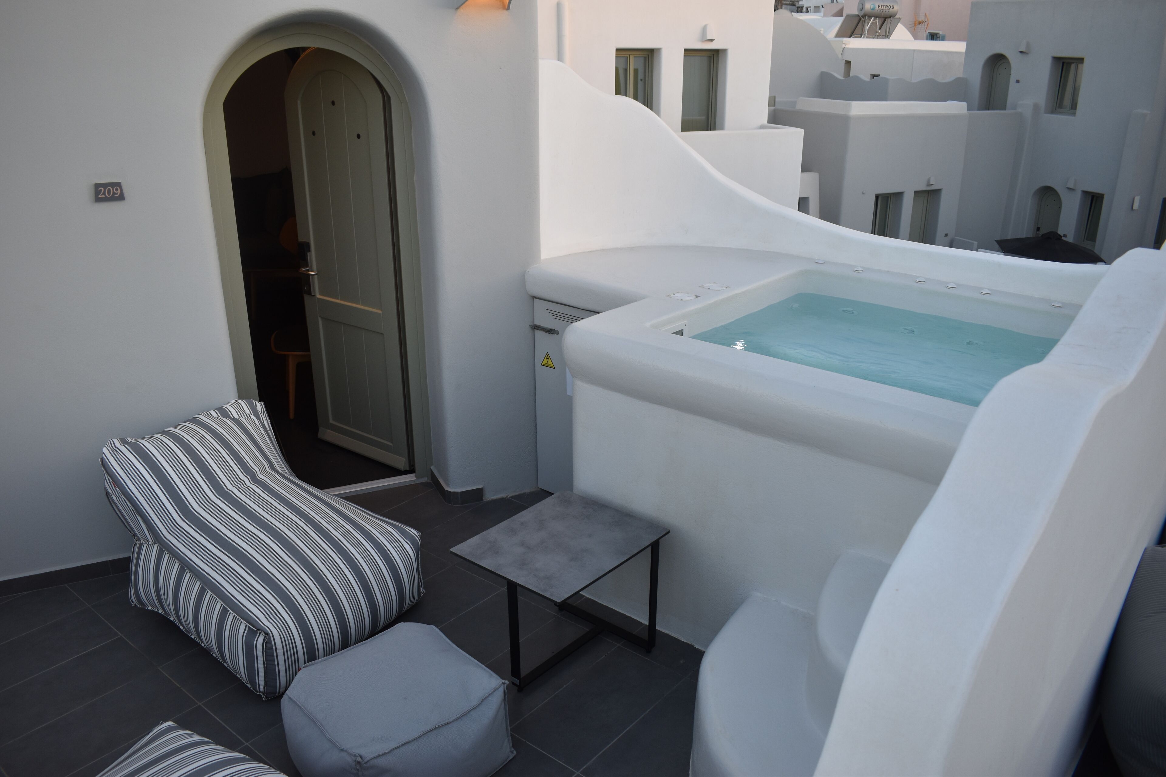 Honeymoon Suite (Outdoor Hot Tub) | 1 bedroom, Egyptian cotton sheets, premium bedding, pillowtop beds