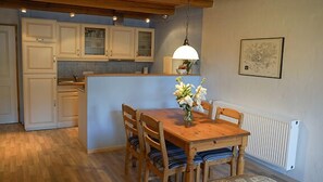 Dining - Ferienwohnung Leuchtturm (Kopendorf auf Fehmarn)