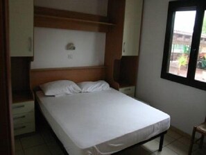 Cunas (de pago), camas supletorias, ropa de cama