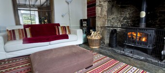 The Old Farmhouse at Mena