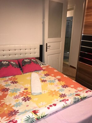 Basic Apartment | Blackout curtains, iron/ironing board, free WiFi, bed sheets - Luxury and Comfortable Apartment (Istanbul)