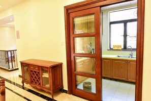 Villa | Wohnbereich | Flachbildfernseher