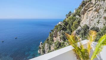 Superior Room, Sea View | Beach/ocean view