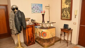 Reception - Furturè Rooms (Naples)