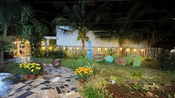 In-room safe, desk, free WiFi, bed sheets