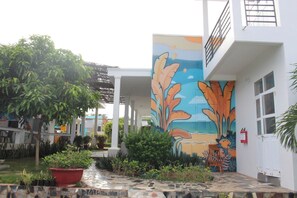 In-room safe, desk, free WiFi, bed sheets - Doi Dua Homestay (Phan Thiet)