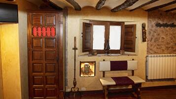 1 bedroom, in-room safe, individually decorated, individually furnished