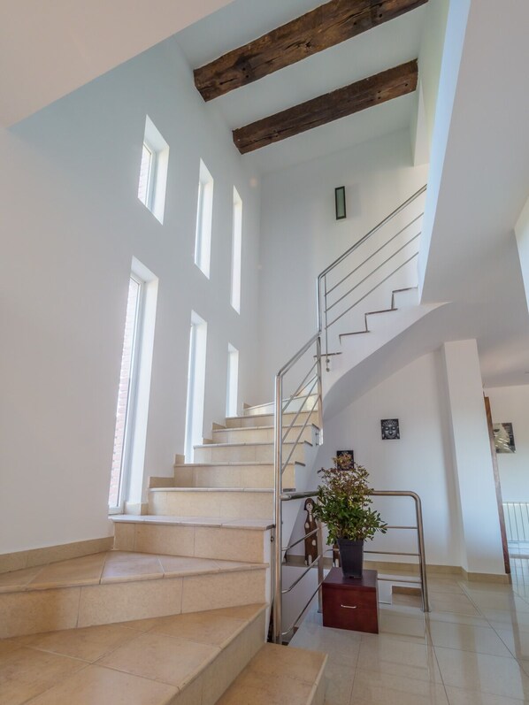 Interior - Mas Mestre - elegant and spacious villa near Sitges for up to 8 guests (Olivella)