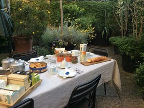 Free daily local cuisine breakfast
