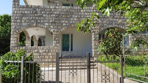 Exterior - Guest House Vojinovic (Budva)