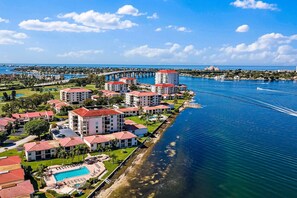 Exterior - St Pete Isla Casa C-103 2/2 Bath Amazing View! (Isla Del Sol)