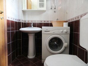 Economy Apartment, Mountain View | Bathroom | Shower, hair dryer, towels - Studio Beta (Budva)