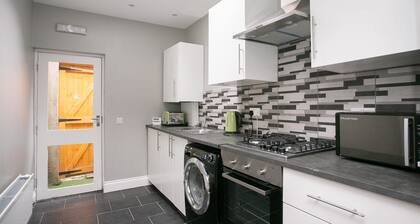 11 College Place North