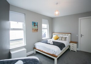 City House, 3 Bedrooms | Hypo-allergenic bedding, iron/ironing board, free cribs/infant beds