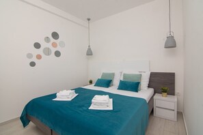 1 bedroom, in-room safe, iron/ironing board, free WiFi - Bungalow with Pool and Terrace (Novalja)