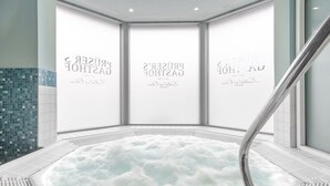 室内 SPA 浴缸