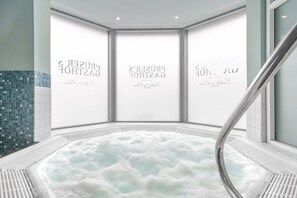 Indoor spa tub - Prüser's Gasthof (Hellwege)