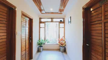 Khu sảnh