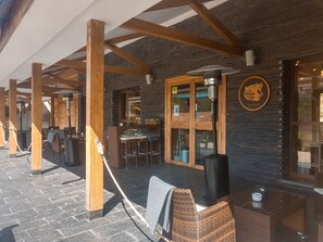 Restaurant - Hostel Oso Pardo Superior (Velilla del Rio Carrion)