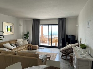 Smart-tv och en stereo