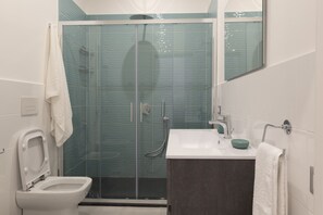 Gratis toiletartikler, hårtørrer